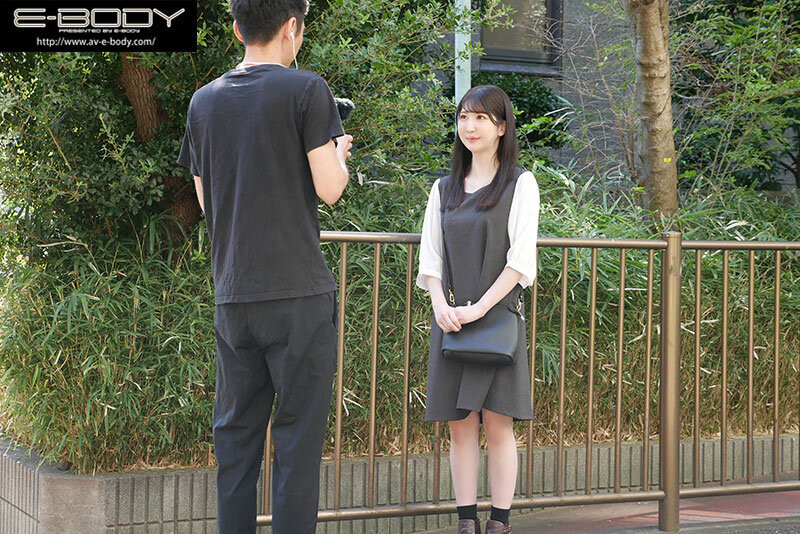 雪咲すみれ(雪咲堇)作品EBWH-086发布！性经验0.5人的雪白F罩杯！但她之前的无码历史被挖出来了！