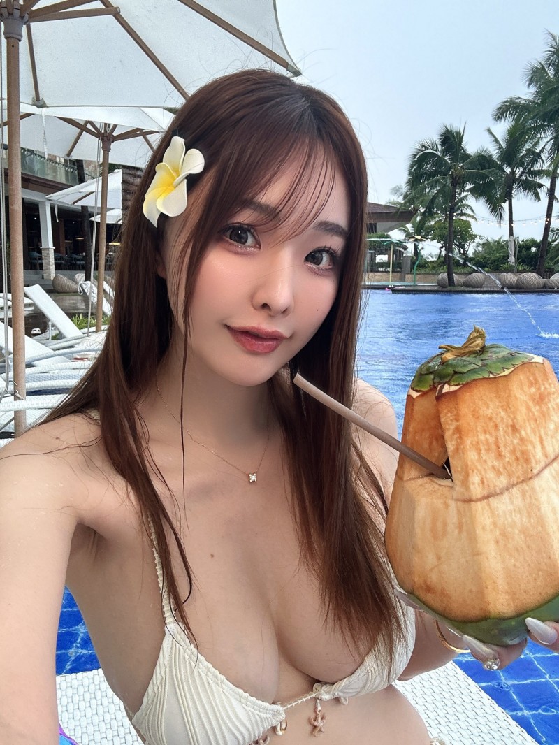 是你吗？175公分G罩杯大长腿的她在找小狼狗、月薪30万円！