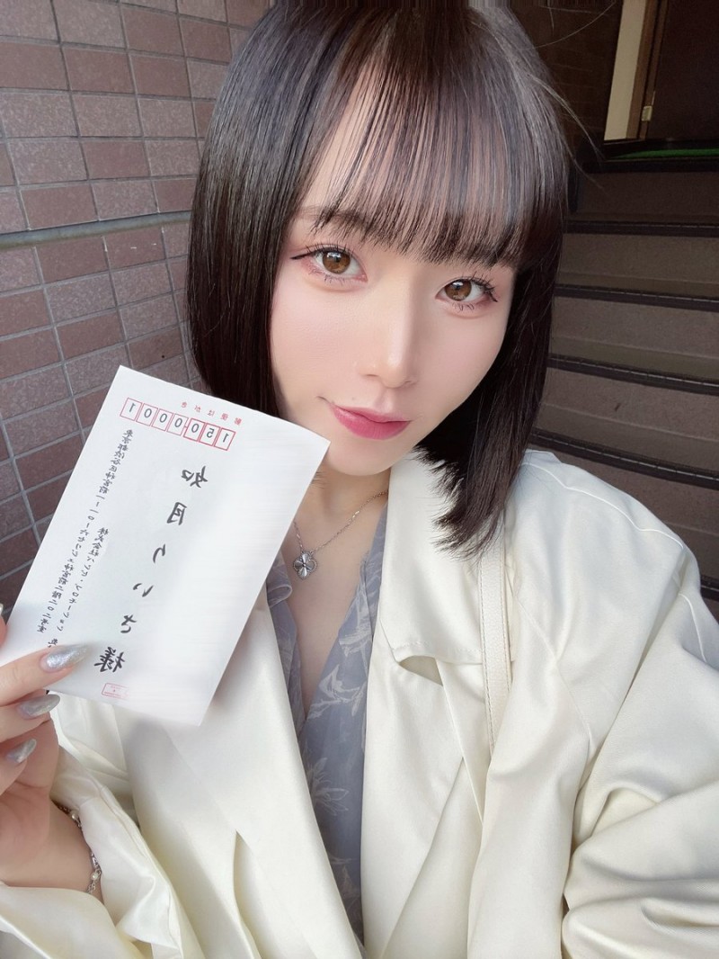 如月里依纱(如月りいさ)出道作品番号及封面，如月里依纱个人简介