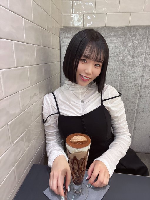 如月里依纱(如月りいさ)出道作品番号及封面，如月里依纱个人简介