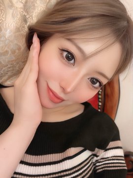 雏乃花音(ひなの花音)出道作品番号及封面，雏乃花音个人简介