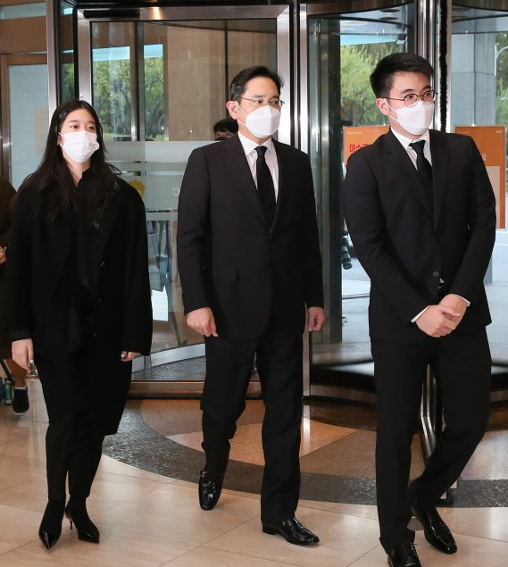 三星李在镕长子李智昊入伍海军：已放弃美国国籍