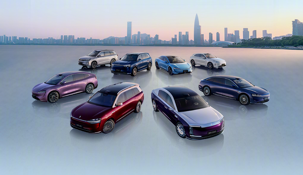传鸿蒙智行明年有17款车型在售 M6/R9/尊界SUV将问世
