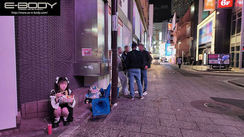 永野妃華(永野妃华)出道作品EBWH-272发布！在新宿街头发掘的地雷妆粉红奶头！她前进淫光幕找干爹！