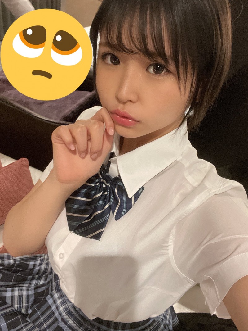 换了名字再战沙场！那位短发巨乳的眼镜妹黛まゆ(黛麻友)是？