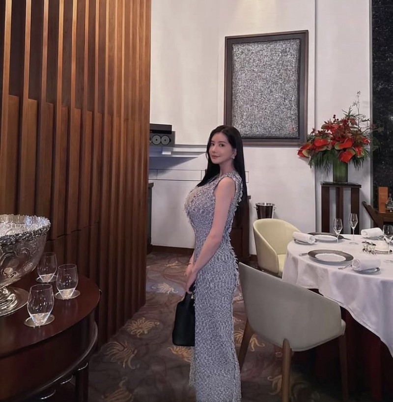 穿上浴袍了！凪ひかる(凪光)开始工作了？！