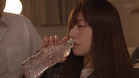 青空ひかり(青空光)作品STARS-915发布！出道4周年！被下药成了只想交配的野兽！