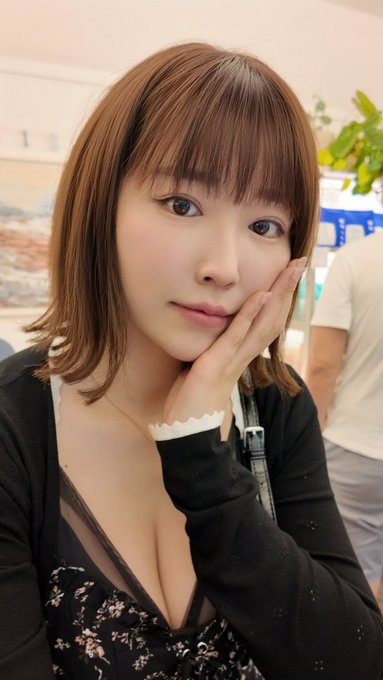 松本菜奈实(松本菜奈実)1月17日最新作品番号及封面，松本菜奈实个人简介