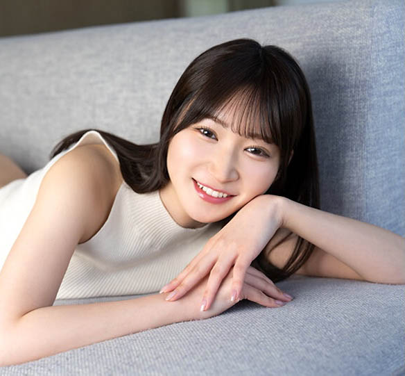 (依本诗织)番号SQDE-018 超大量潮吹！外表看起来清秀的美容师其实是「好色娘」！