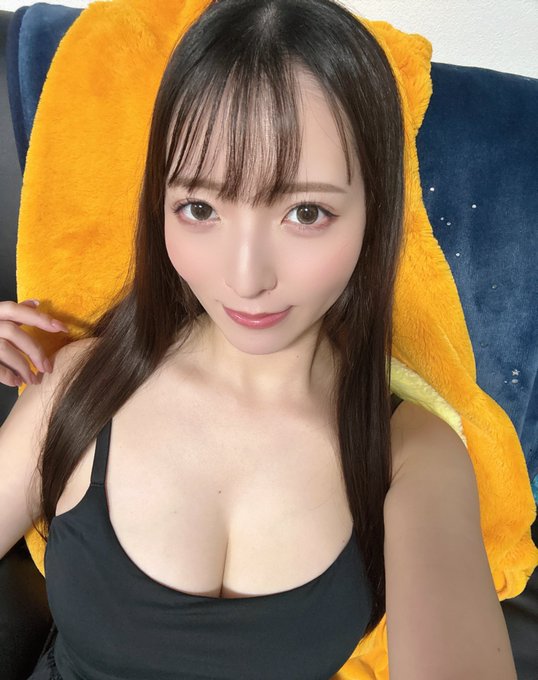 小花暖(小花のん)11月6日最新作品番号及封面，小花暖个人简介