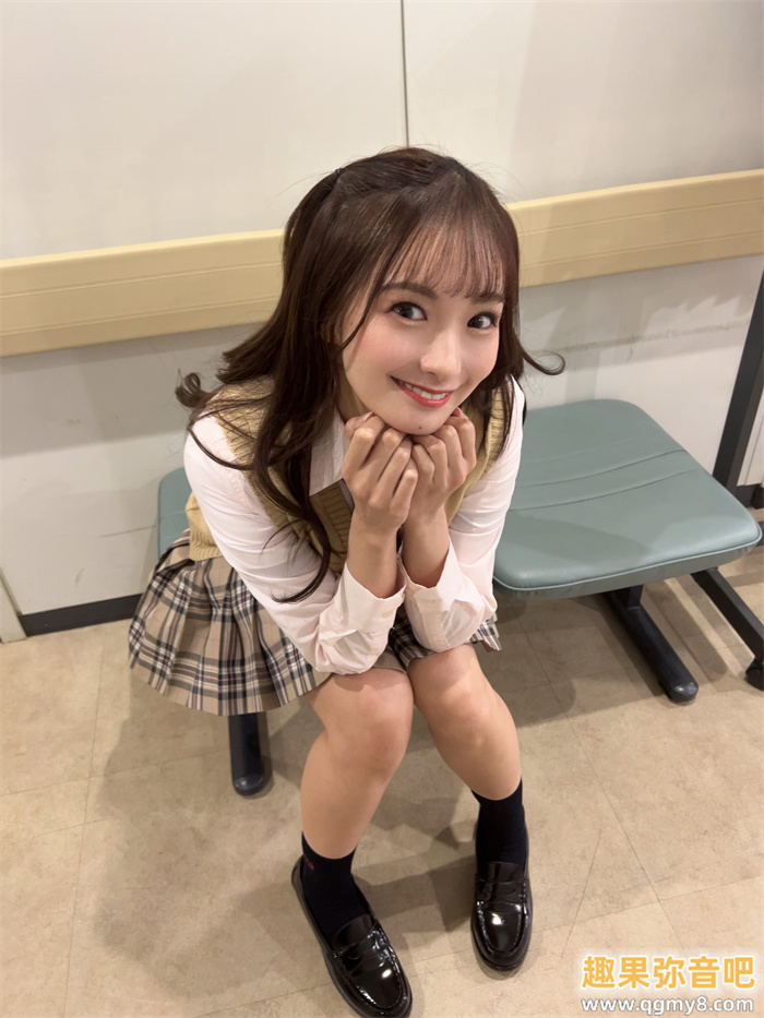 [START-019]相部屋NTR！艺能人・渚恋生（渚戀生）被比吉村卓更恶的大叔硬上了！