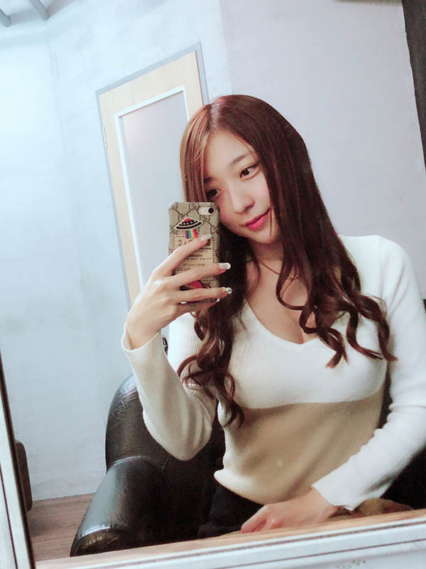 最新推荐！清纯美少女《雅彩加》精选作品介绍……