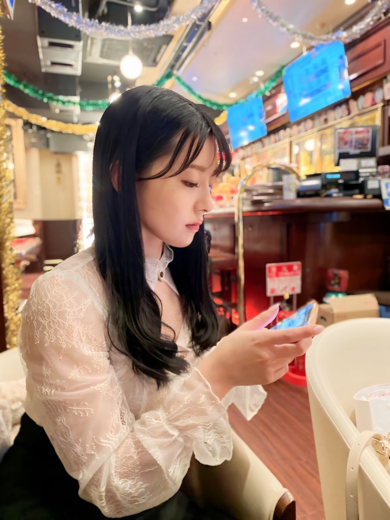 西園寺うた(西园寺歌)出道作品DLDSS-255发布！167公分G罩杯！超魔鬼Body的现役女教师被森林原人抠到出水！