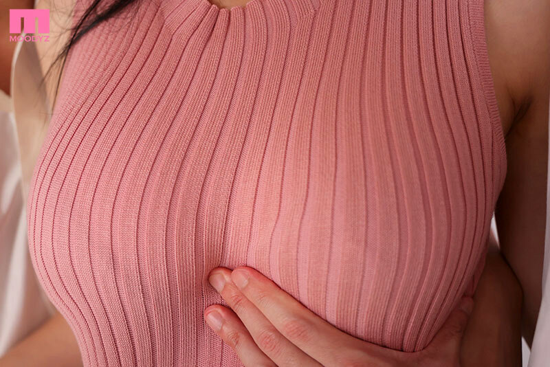 堀田真央作品MIDV-987发布！就想看老师的巨乳！被学生围攻的可怜女教师…