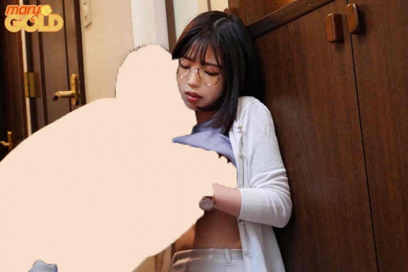 ABP-913丝袜美腿OL華嶋れい菜