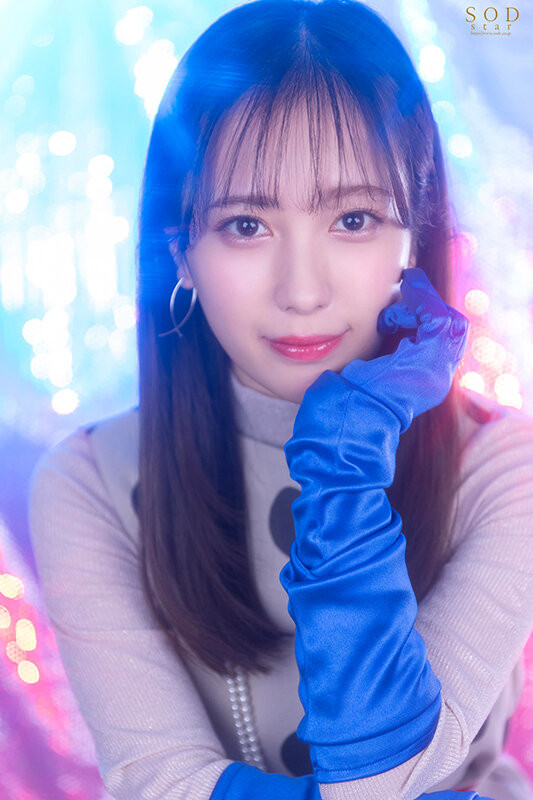 小湊よつ葉(小凑四叶)作品STARS-814发布！争夺销售王！近距离对决河北彩花！