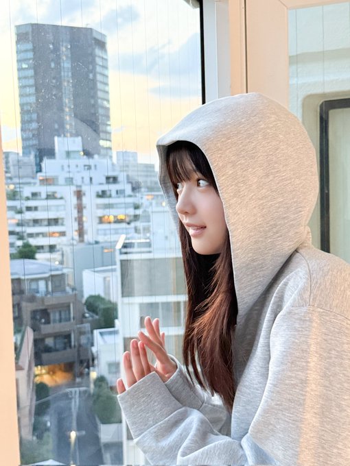 井上桃(井上もも)出道作品番号及封面，井上桃个人简介