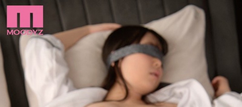 百瀬あすか(百濑飞鸟)作品MIAA-413发布！在爸爸活APP发现女儿好友，变装与她见面…再中出了一番！