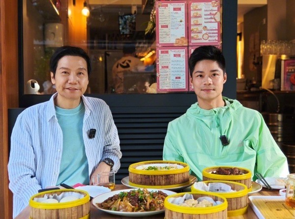 雷军祝福苏炳添书写新的传奇 曾一同交流退役问题