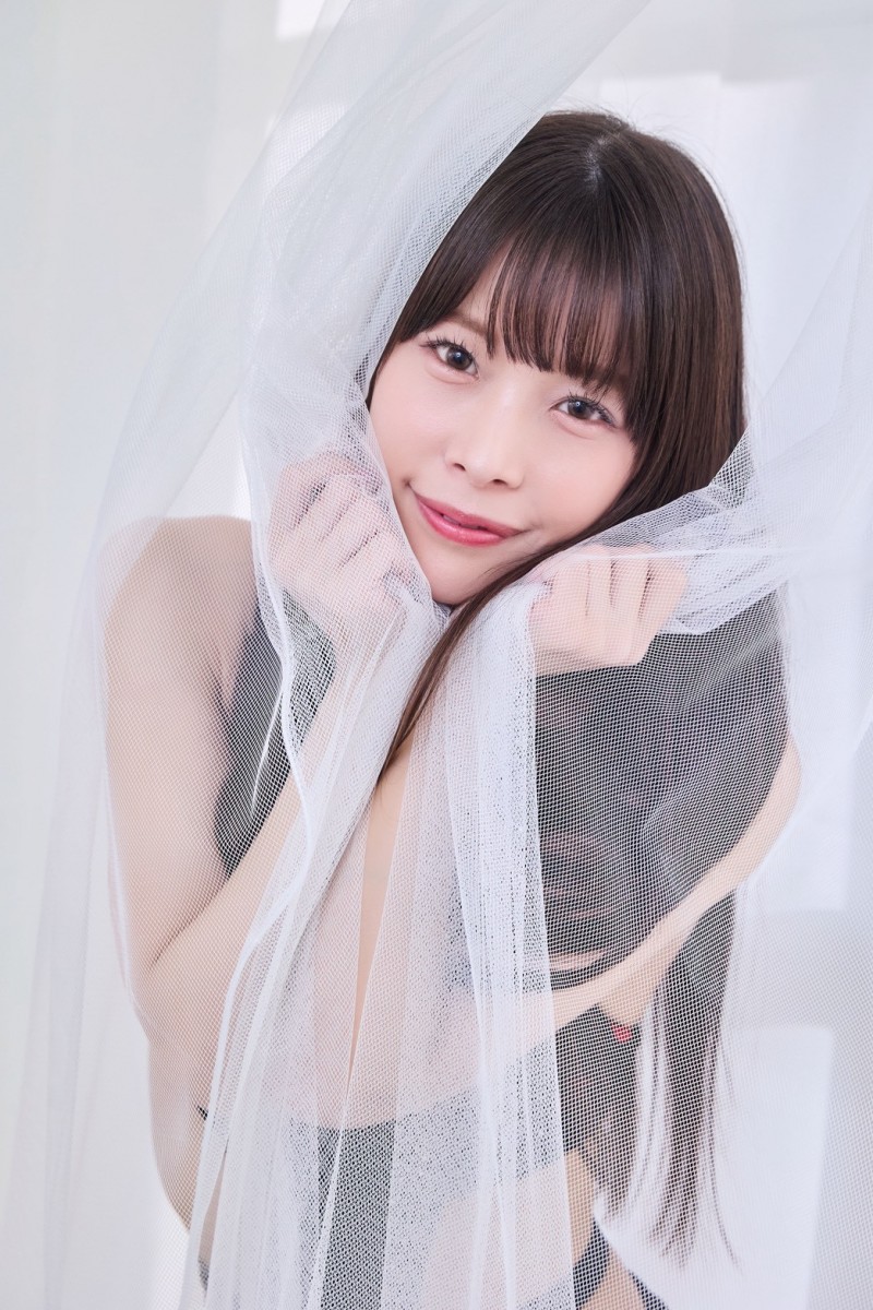 真正的文学美少女！八木奈々是最特别的女优！