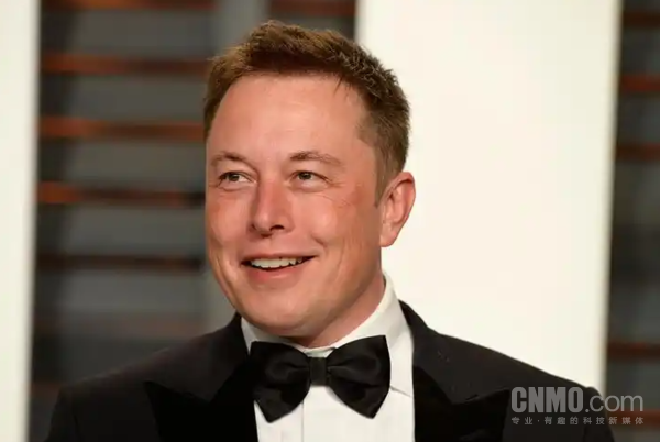 埃隆&middot;马斯克回应地球外星人问题：我就是其中之一