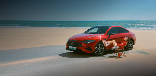 全新奔驰纯电C级伪装车现身 续航瞄准800km 今夏上市