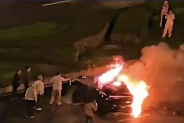 167km/h撞击后低压断电 小米汽车成都事故细节披露