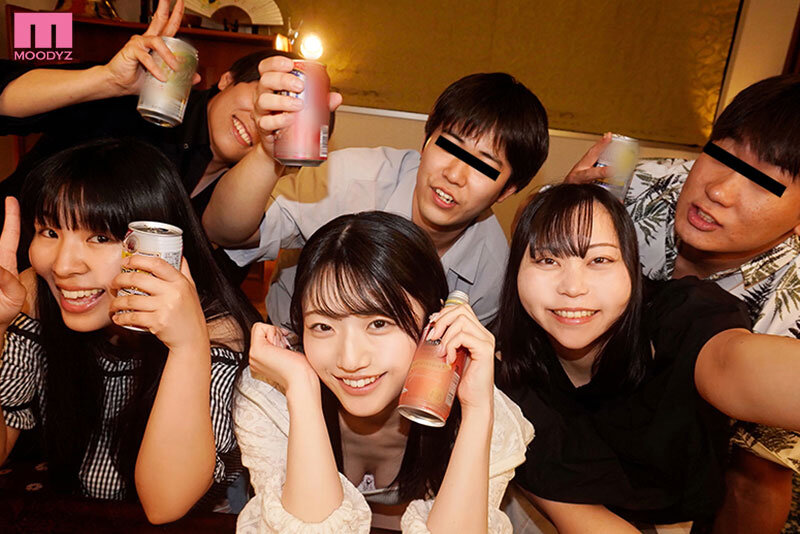 輝星きら(辉星绮罗)作品MIDA-458发布！可爱美乳女友在毕业旅行变超淫乱，被一群帅哥同学轮流搞翻天