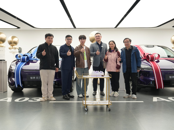 华系首台896线激光雷达实车交付，智界 R7全国七城同时开启