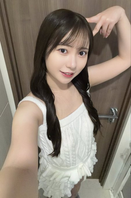 咲月阳菜(咲月ひな)出道作品番号及封面，咲月阳菜个人简介