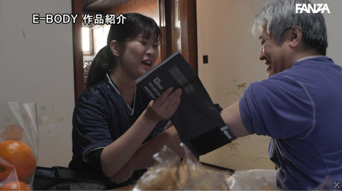 山科铃香(EYAN-224)周末婚太饥渴！离岛护理师「山科すずか(山科铃香)」在淫幕出轨了！
